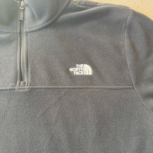 The North Face Mens XL Black Micro Fleece 1/4 Zip Pullover Jacket - Picture 3 of 11